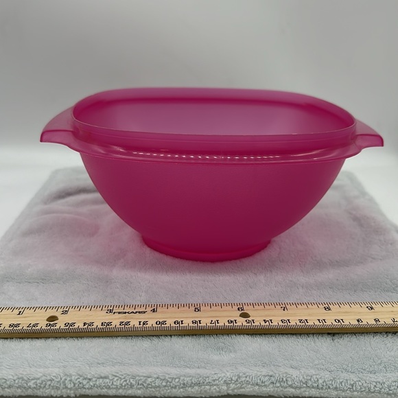 Tupperware Vintage Nesting Servalier Bowls—No Lids/Clear#836-8/Red#836-6 - Picture 10 of 12